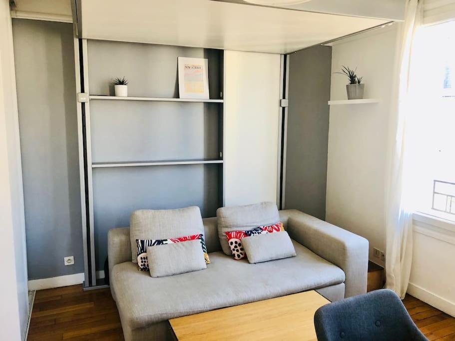 Cosy Studio Near Public Transport Apartment Paris Bagian luar foto